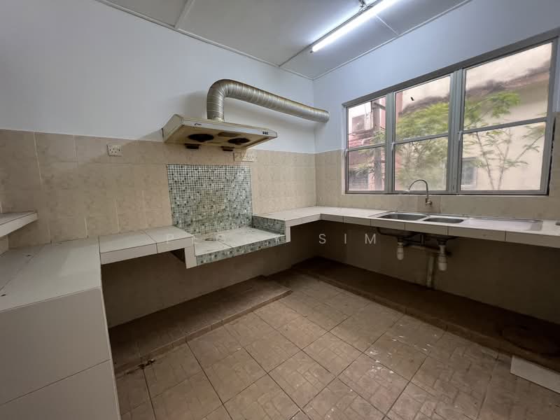 Rumah Teres 2.5 Tingkat untuk Dijual di BANDAR PUCHONG JAYA (Puchong) - Peggy Sim - Kitchen - PropertyGuru.com.my