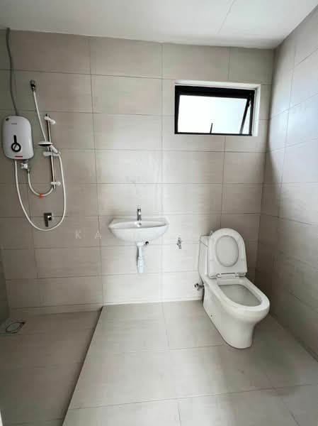 Kondominium untuk Disewa di Residensi Rampai II - Kathy Yap - Bathroom - PropertyGuru.com.my