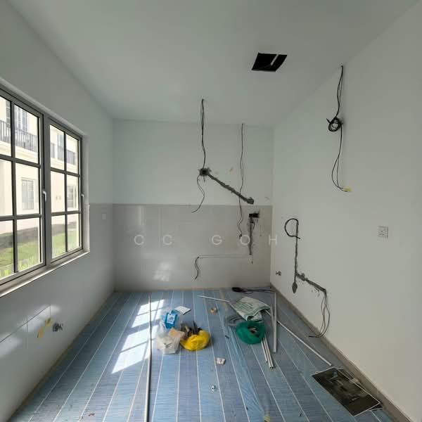 2-storey Terraced House for Sale in Semenyih (Selangor) - CC GOH - Kitchen - PropertyGuru.com.my