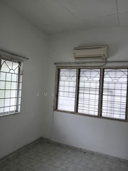 Rumah Teres 2-Tingkat untuk Disewa di Taman Puchong Intan (Puchong) - Juliet . - PropertyGuru.com.my