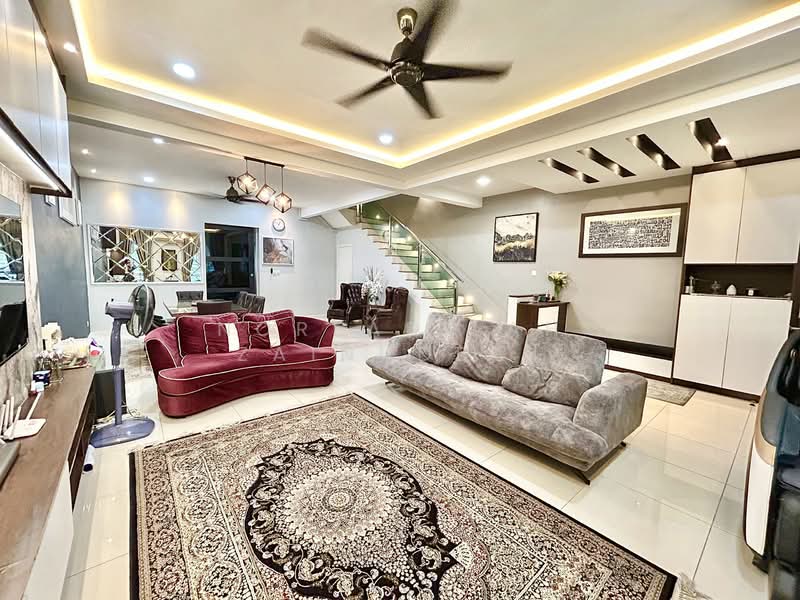 Rumah Teres 2 Tingkat untuk Dijual di U12, Taman Cahaya Alam (Shah Alam) - NORFADILAH ZAINUDDIN - Living Room - PropertyGuru.com.my