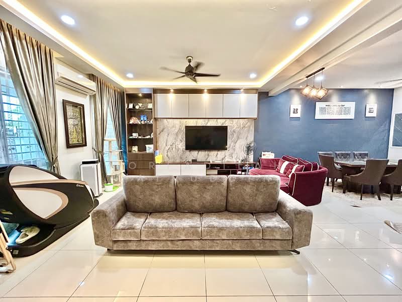 Rumah Teres 2 Tingkat untuk Dijual di U12, Taman Cahaya Alam (Shah Alam) - NORFADILAH ZAINUDDIN - Living Room - PropertyGuru.com.my