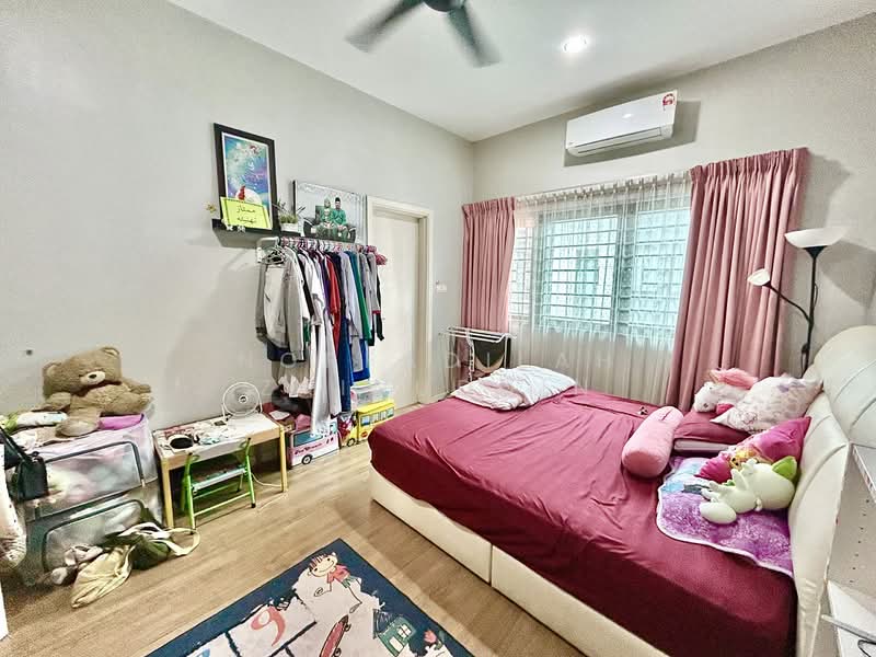Rumah Teres 2 Tingkat untuk Dijual di U12, Taman Cahaya Alam (Shah Alam) - NORFADILAH ZAINUDDIN - Bedroom - PropertyGuru.com.my