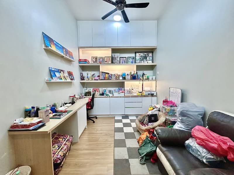Rumah Teres 2 Tingkat untuk Dijual di U12, Taman Cahaya Alam (Shah Alam) - NORFADILAH ZAINUDDIN - Study - PropertyGuru.com.my