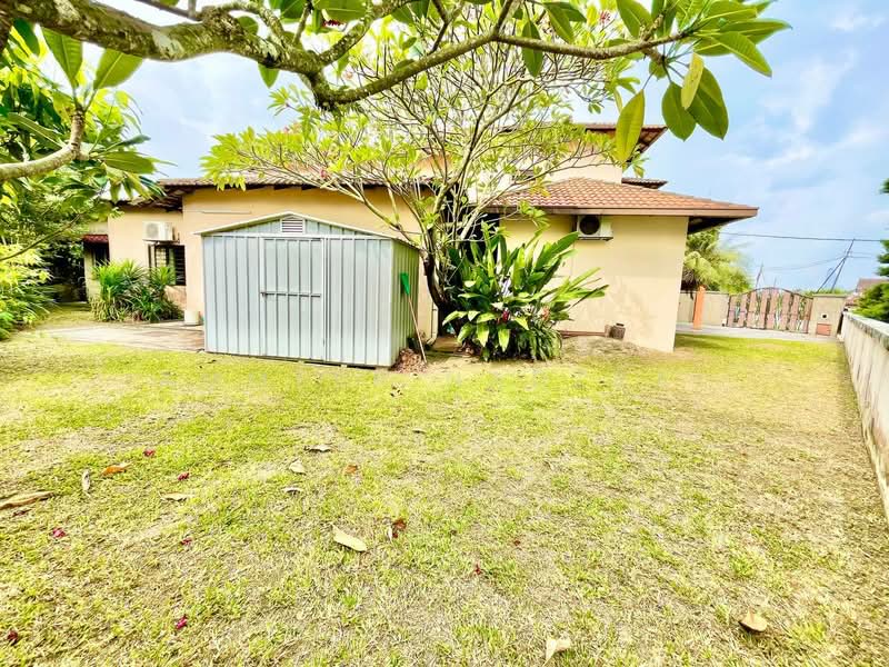 Rumah Banglo untuk Dijual di Petaling Jaya (Selangor) - Ammeer Nadzrai - Exterior - PropertyGuru.com.my