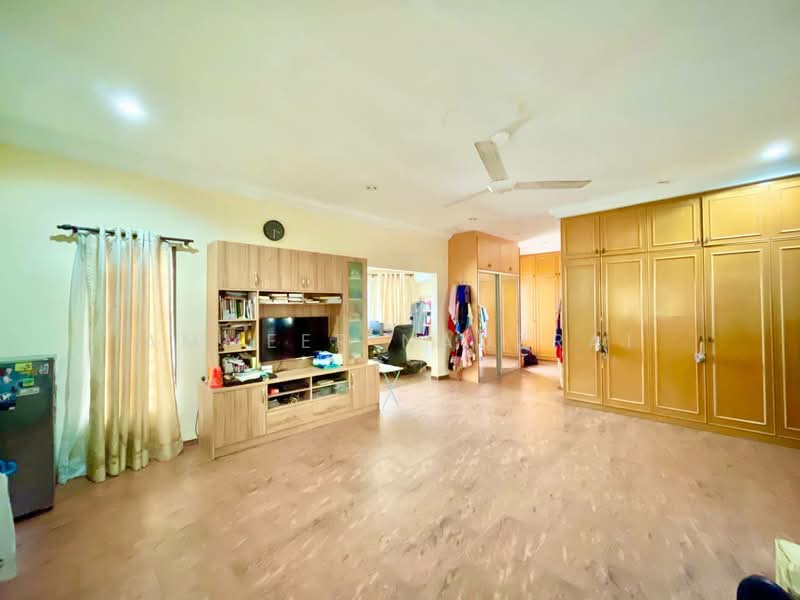 Rumah Banglo untuk Dijual di Petaling Jaya (Selangor) - Ammeer Nadzrai - Bedroom - PropertyGuru.com.my