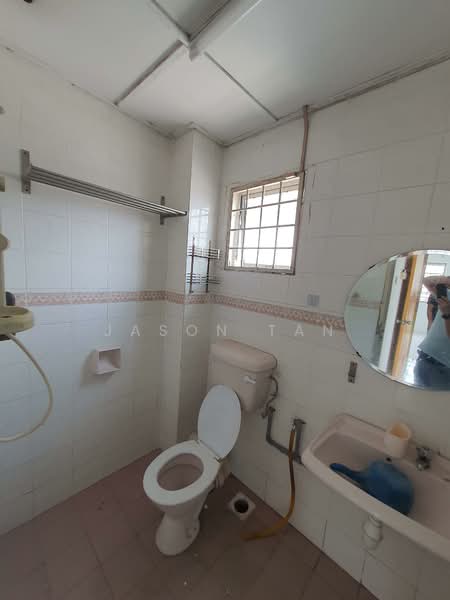 2-storey Terraced House for Sale in TAMAN PUCHONG UTAMA (Puchong) - Jason Tan - Bathroom - PropertyGuru.com.my