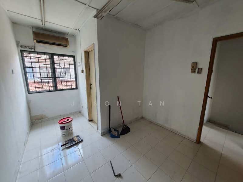 2-storey Terraced House for Sale in TAMAN PUCHONG UTAMA (Puchong) - Jason Tan - Interior - PropertyGuru.com.my