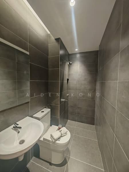 Service Residence for Sale at Maxim D'Parc - Aiden Kong - Bathroom - PropertyGuru.com.my