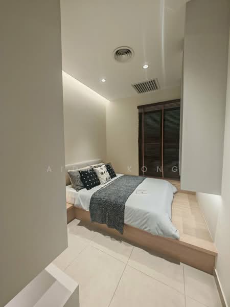 Service Residence for Sale at Maxim D'Parc - Aiden Kong - Bedroom - PropertyGuru.com.my