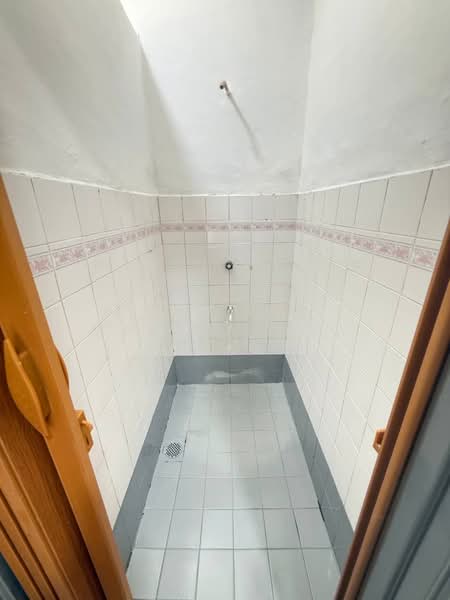 Rumah Teres 2 Tingkat untuk Dijual di Bandar Seri Alam (Masai) - Marcus Tey - Bathroom - PropertyGuru.com.my