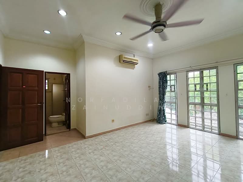 Rumah Berkembar untuk Dijual di Seksyen 9 (Shah Alam) - NORFADILAH ZAINUDDIN - Interior - PropertyGuru.com.my