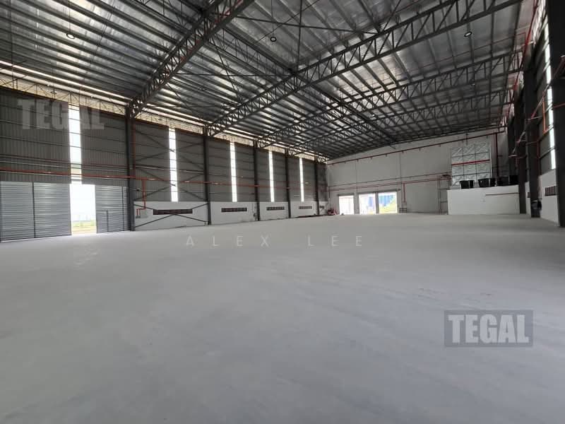 Warehouse for Rent in Batu Arang (Selangor) - Alex Lee - Interior - PropertyGuru.com.my