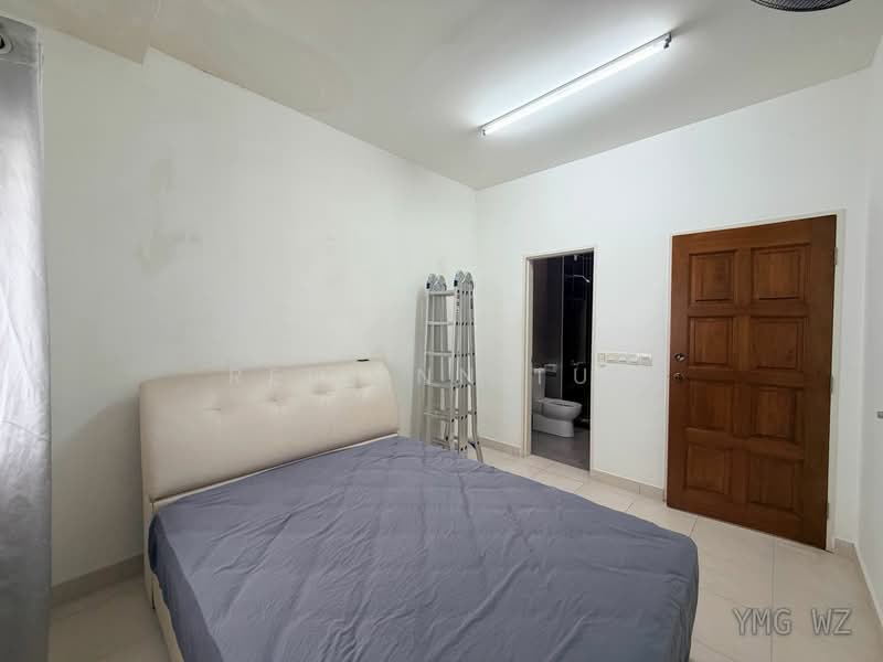 2-storey Terraced House for Sale in Setia Indah (Setia Alam) - Reilynn Tue - Bedroom - PropertyGuru.com.my