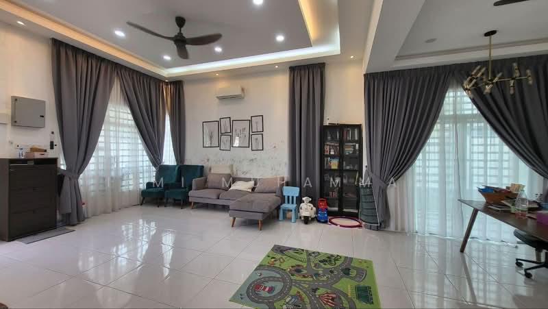 Rumah Banglo untuk Dijual di Taman Senawang Perdana (Senawang) - Ismi Muhammad - Living Room - PropertyGuru.com.my