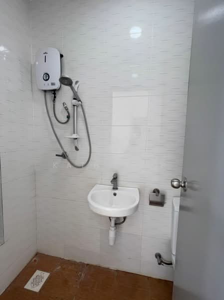 Service Residence for Rent at Ayuman Suites - Kathy Yap - Bathroom - PropertyGuru.com.my
