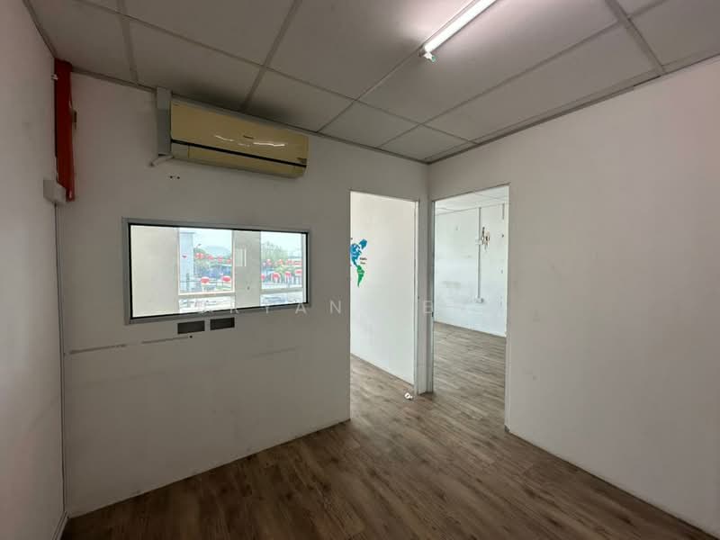Shop / Office for Rent in Raja Uda (Butterworth) - Bryan Teng - Interior - PropertyGuru.com.my