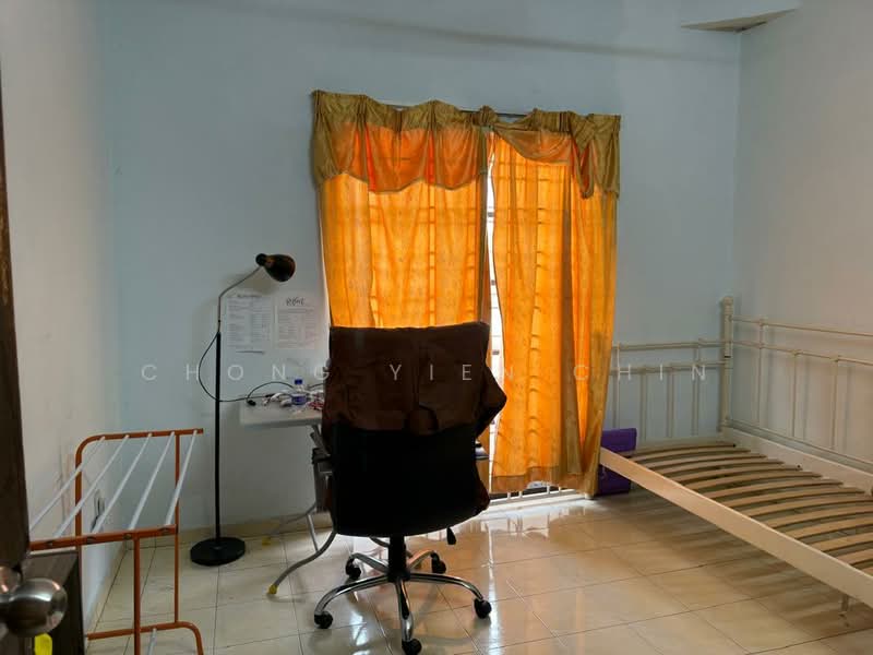 Rumah Bandar untuk Dijual di Subang Bestari (Shah Alam) - Chong Yien Chin - Bedroom - PropertyGuru.com.my