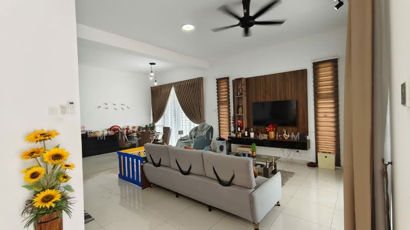 Rumah Teres untuk Dijual di Johor Bahru (Johor) - Michelle Lim - Living Room - PropertyGuru.com.my