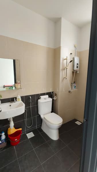 Rumah Teres untuk Dijual di Johor Bahru (Johor) - Michelle Lim - Bathroom - PropertyGuru.com.my