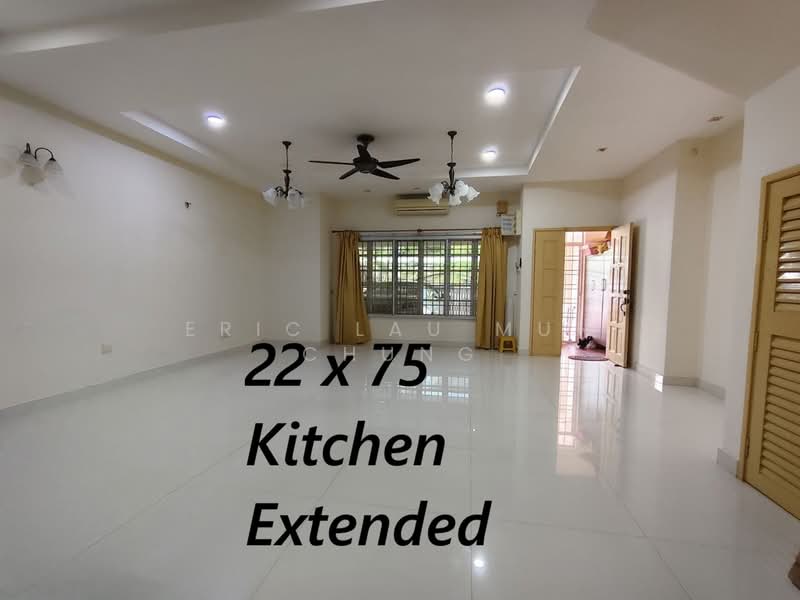 2-storey Terraced House for Sale in Bandar Puteri Puchong (Puchong) - Eric Lau Mun Chung - Living Room - PropertyGuru.com.my