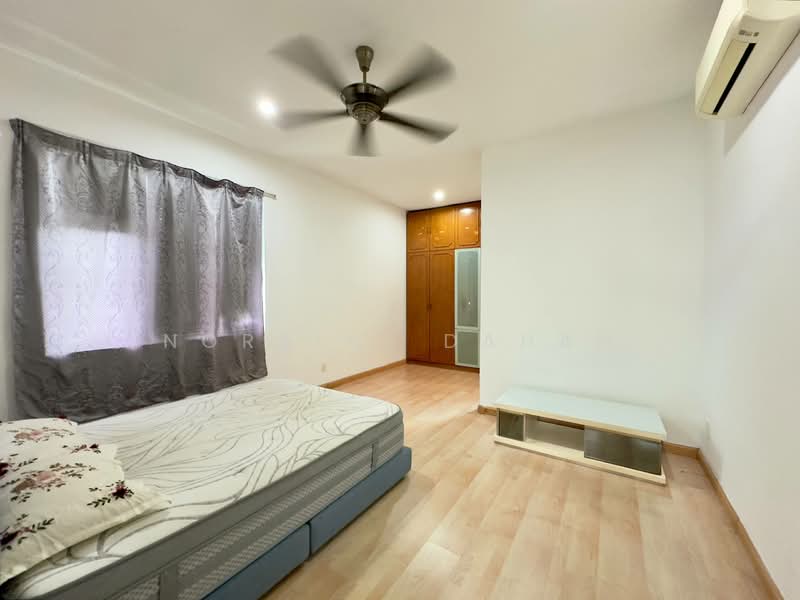 Bungalow for Sale in Kapar (Selangor) - Noraini Dahan - Bedroom - PropertyGuru.com.my