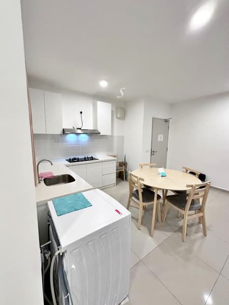Servis Apartment untuk Disewa di Huni @ Eco Ardence - Reilynn Tue - Kitchen - PropertyGuru.com.my