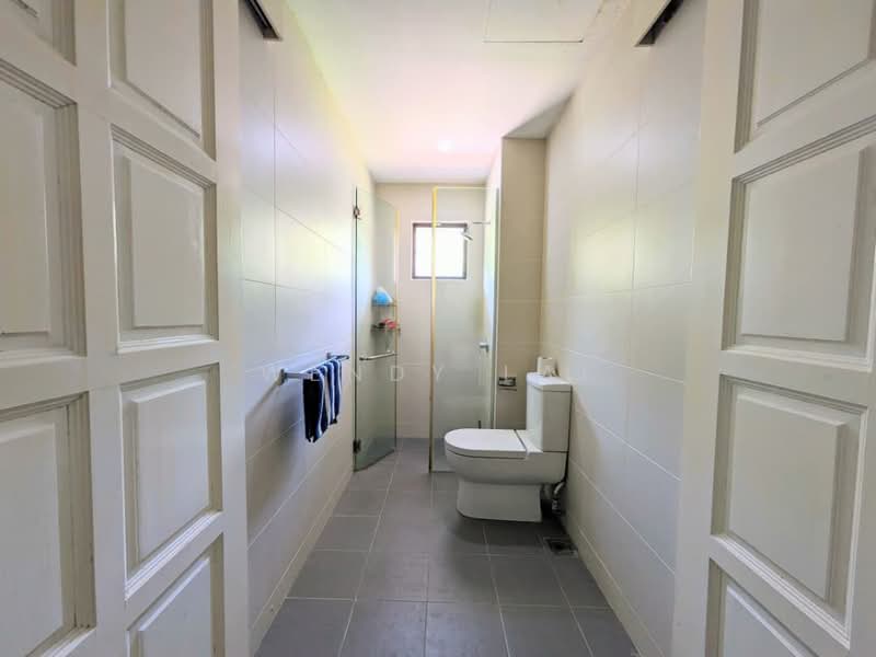 Bungalow for Sale in Leisure Farm (Gelang Patah) - Wendy Lai - Bathroom - PropertyGuru.com.my