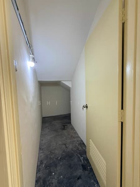 Rumah Teres 2 Tingkat untuk Dijual di Taman Desa Tebrau (Tebrau) - Shi Ting - Corridor - PropertyGuru.com.my