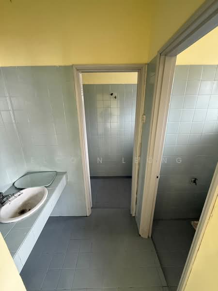 Shop / Office for Rent in Bandar Baru Sri Petaling (Sri Petaling) - Elcoln Leong - Bathroom - PropertyGuru.com.my
