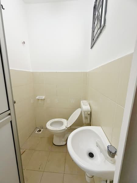 2.5-storey Terraced House for Sale in Taman Scientex Pasir Gudang (Pasir Gudang) - Bess Wong - Bathroom - PropertyGuru.com.my