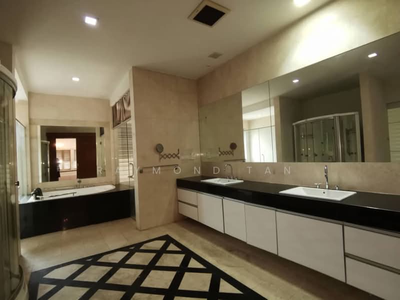 Semi-Detached House for Sale in Petaling Jaya (Selangor) - Raymond Tan - Bathroom - PropertyGuru.com.my