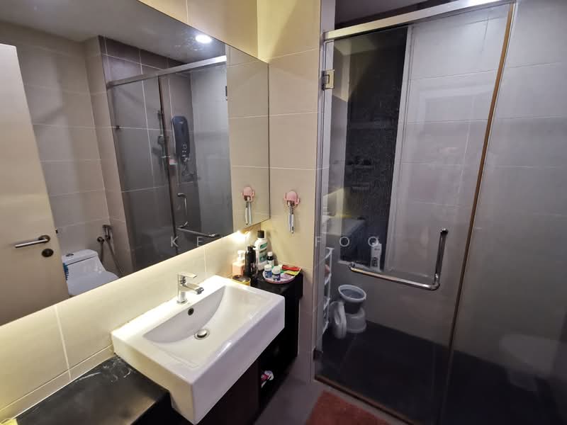 Servis Apartment untuk Dijual di LakePark Residence @ KL North - Kelly Foo - Bathroom - PropertyGuru.com.my