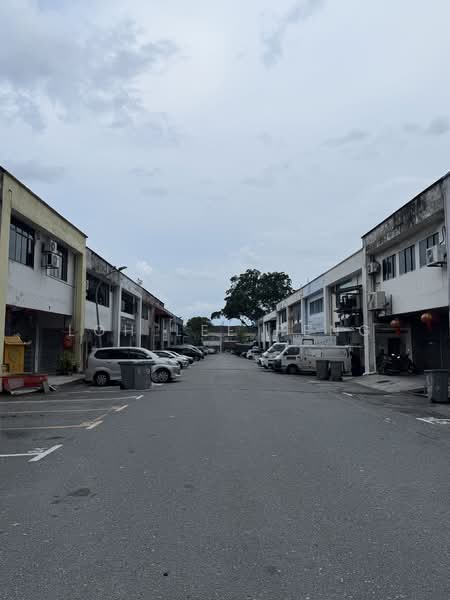 Factory for Rent in Taman Desa Jaya (Johor Bahru) - Loh Lee Peng - Exterior - PropertyGuru.com.my
