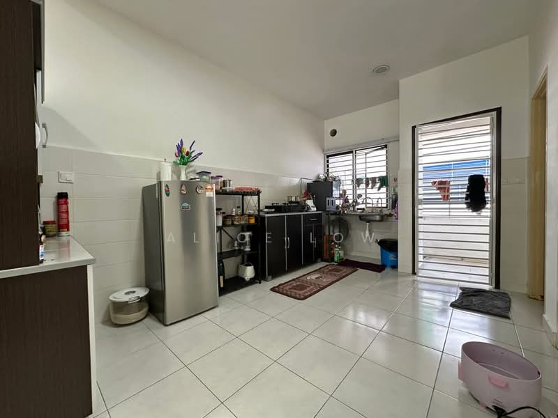 2-storey Terraced House for Sale in Rawang (Selangor) - Alice Low - Kitchen - PropertyGuru.com.my