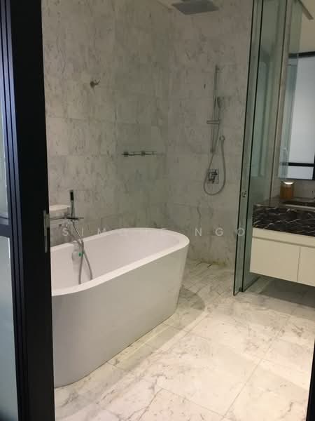 Service Residence for Rent at Banyan Tree Signatures - Simone Ngo - Bathroom - PropertyGuru.com.my