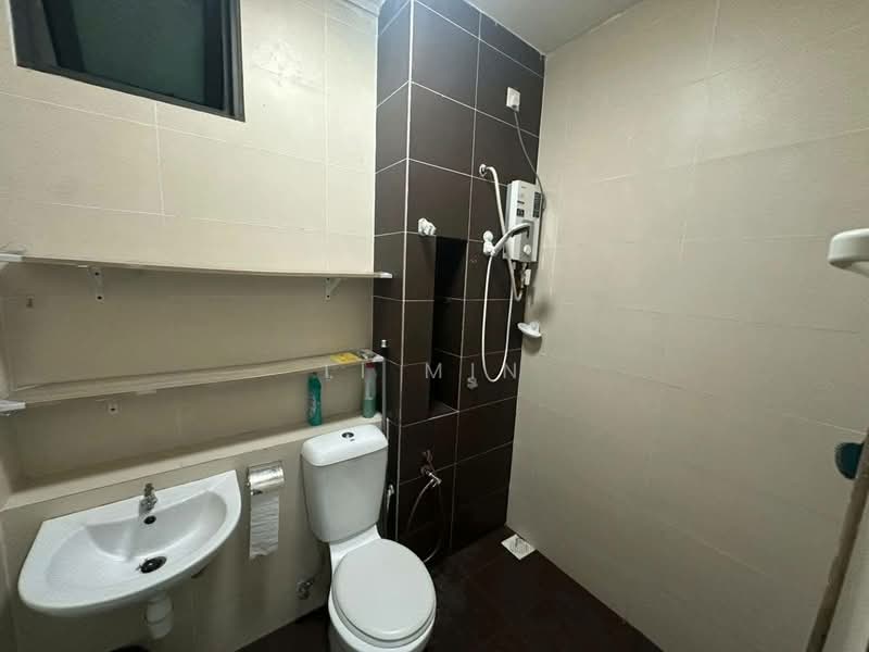 Service Residence for Rent at 8Scape Residence @ Sutera - Li Min - Bathroom - PropertyGuru.com.my