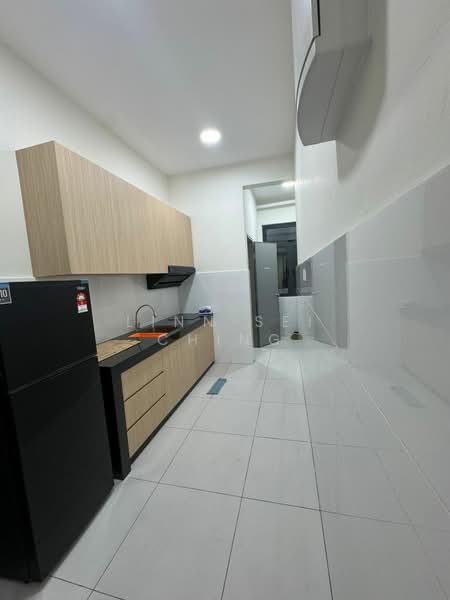 Apartment for Rent at D7 (D'Seven Lagoon Perdana) - Linn Sei Ching - Kitchen - PropertyGuru.com.my