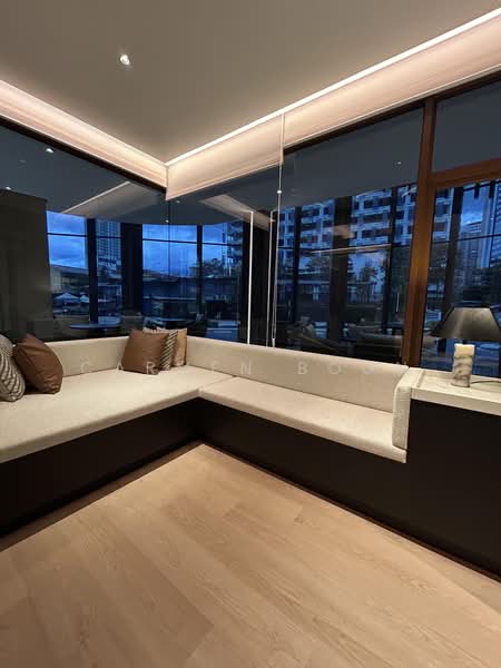 Servis Apartment untuk Dijual di Armani Hallson KLCC - Carmen Boon - Living Room - PropertyGuru.com.my