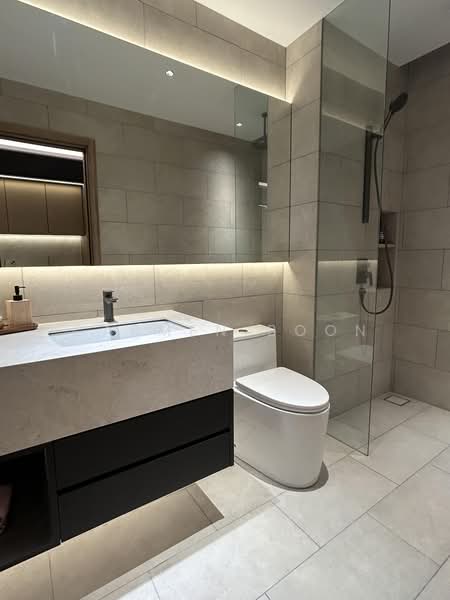 Servis Apartment untuk Dijual di Armani Hallson KLCC - Carmen Boon - Bathroom - PropertyGuru.com.my