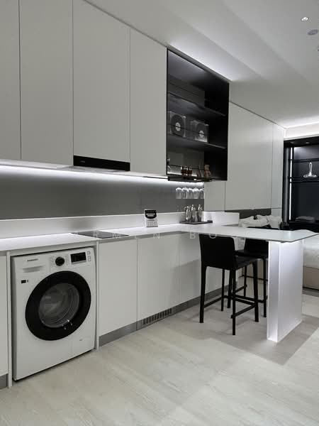 Servis Apartment untuk Dijual di Armani Hallson KLCC - Carmen Boon - Kitchen - PropertyGuru.com.my