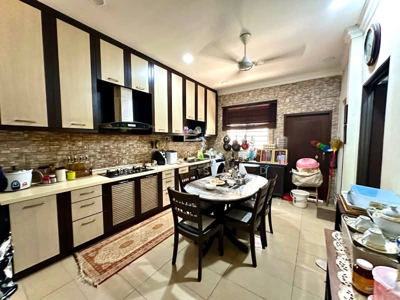 2-storey Terraced House for Sale in Denai Alam (Shah Alam) - Alif Saad - Kitchen - PropertyGuru.com.my