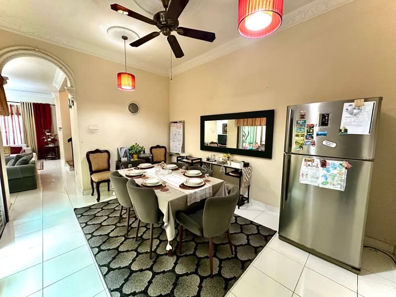 2-storey Terraced House for Sale in Denai Alam (Shah Alam) - Alif Saad - Dining Room - PropertyGuru.com.my
