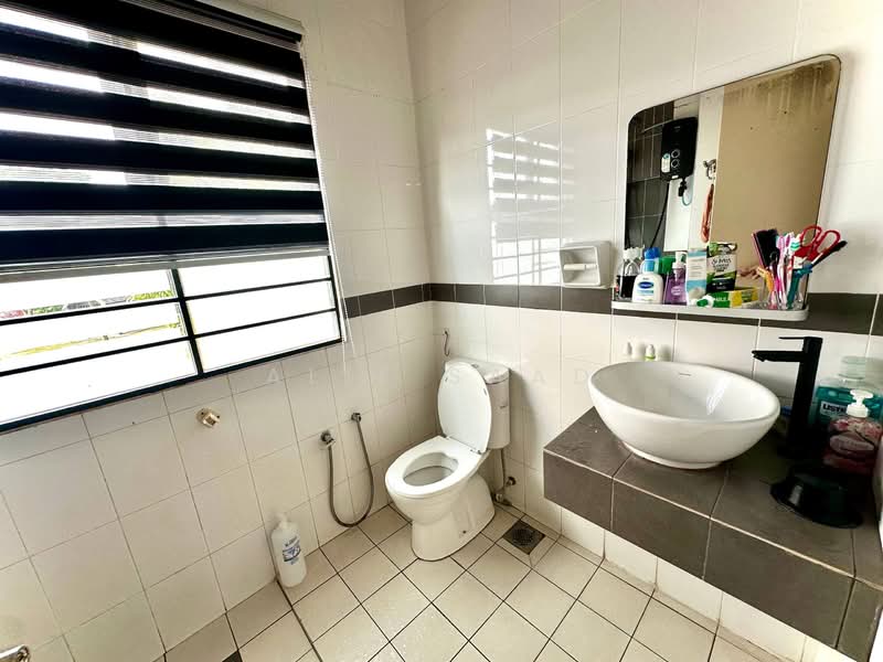 2-storey Terraced House for Sale in Denai Alam (Shah Alam) - Alif Saad - Bathroom - PropertyGuru.com.my