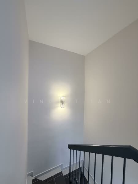 Rumah Teres 2 Tingkat untuk Disewa di Bandar Sri Damansara (Selangor) - Vincent Tan - Corridor - PropertyGuru.com.my