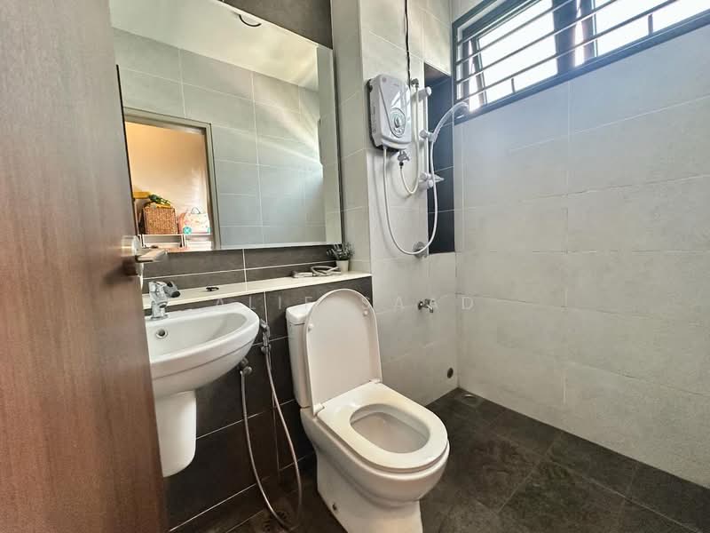 2-storey Terraced House for Sale in Denai Alam (Shah Alam) - Alif Saad - Bathroom - PropertyGuru.com.my