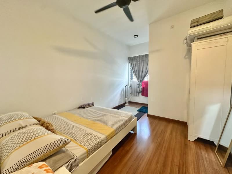 2-storey Terraced House for Sale in Denai Alam (Shah Alam) - Alif Saad - Bedroom - PropertyGuru.com.my