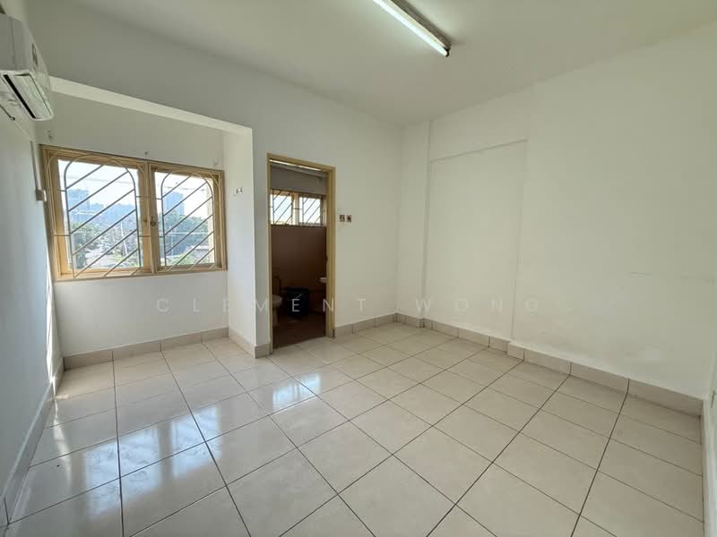 Condominium for Sale at Meadow Park 2 - Clement Wong - Interior - PropertyGuru.com.my