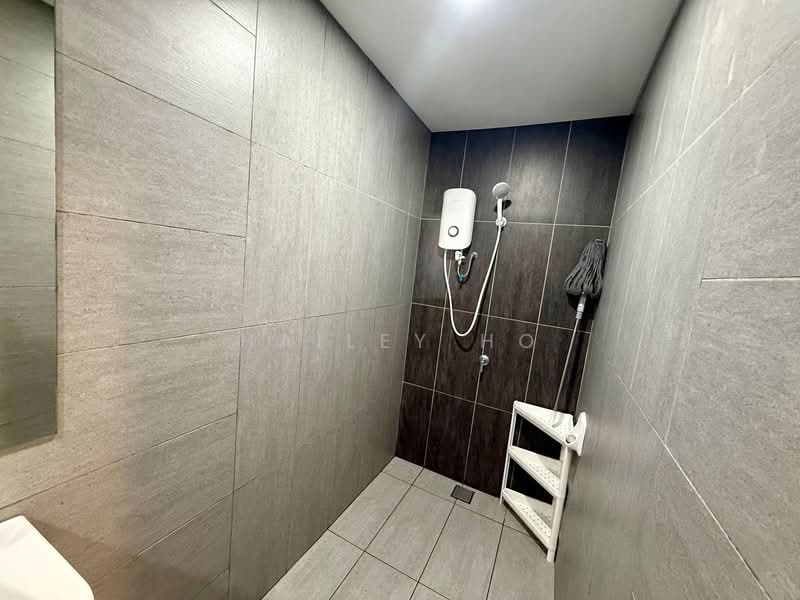 Servis Apartment untuk Disewa di Lakeview Suites @ Edumetro - Hailey Ho - Bathroom - PropertyGuru.com.my