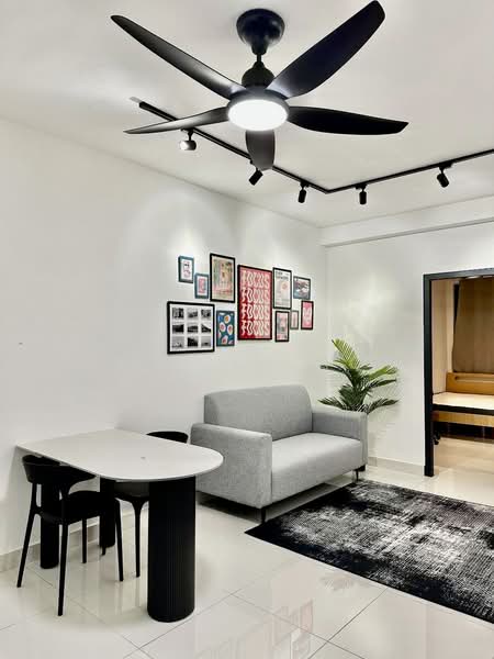 Servis Apartment untuk Disewa di Lakeview Suites @ Edumetro - Hailey Ho - Living Room - PropertyGuru.com.my